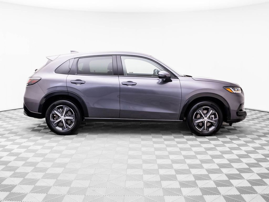Used 2023 Honda HR-V EX-L image 8