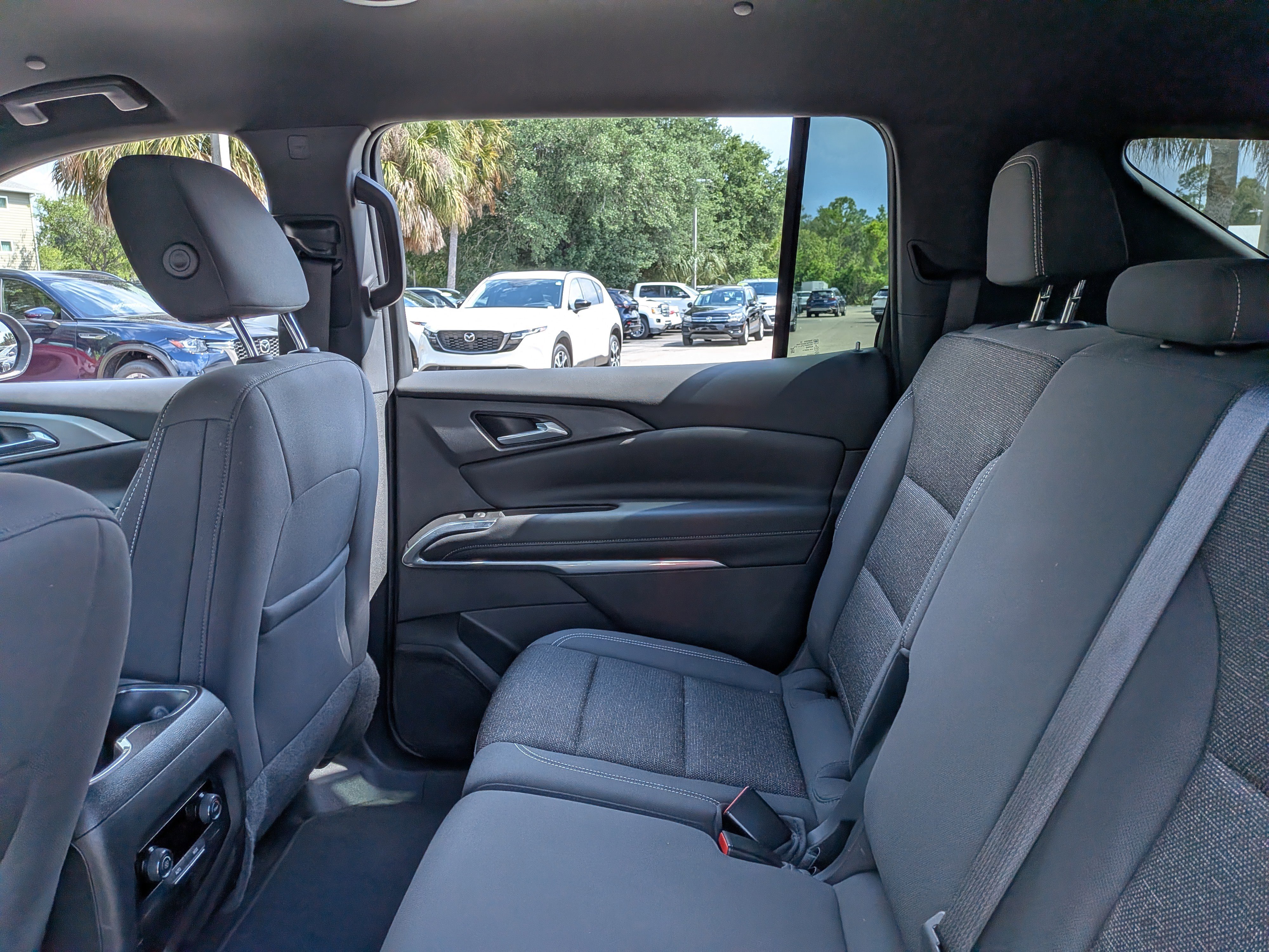 Used 2024 Chevrolet Traverse LS w/ Midnight/Sport Edition FWD image 12