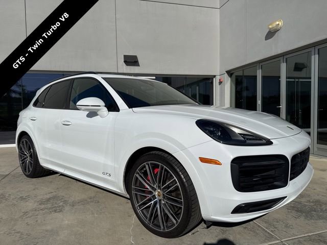 Used 2021 Porsche Cayenne GTS image 1