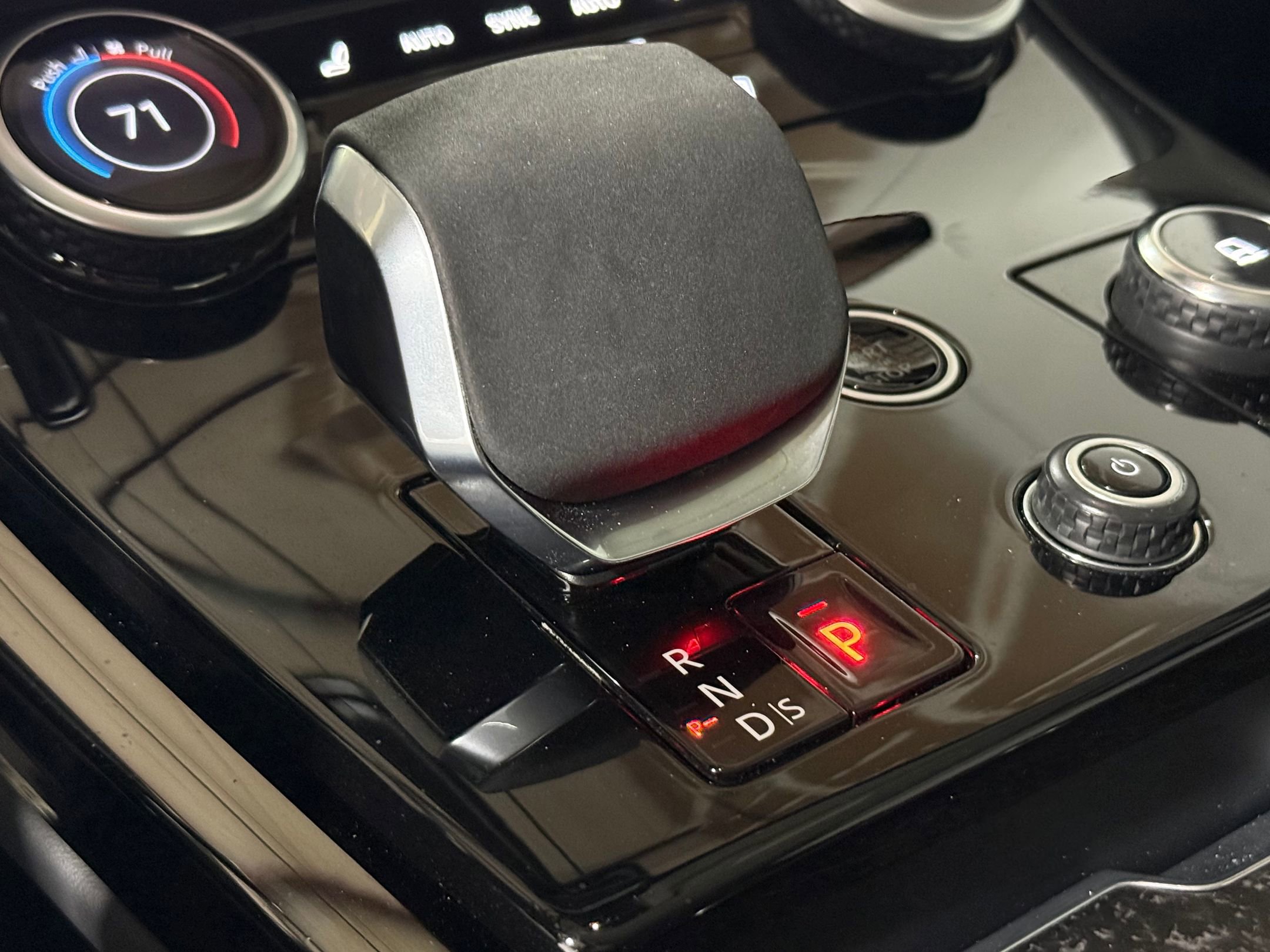 Used 2023 Land Rover Range Rover Sport SE Dynamic image 16