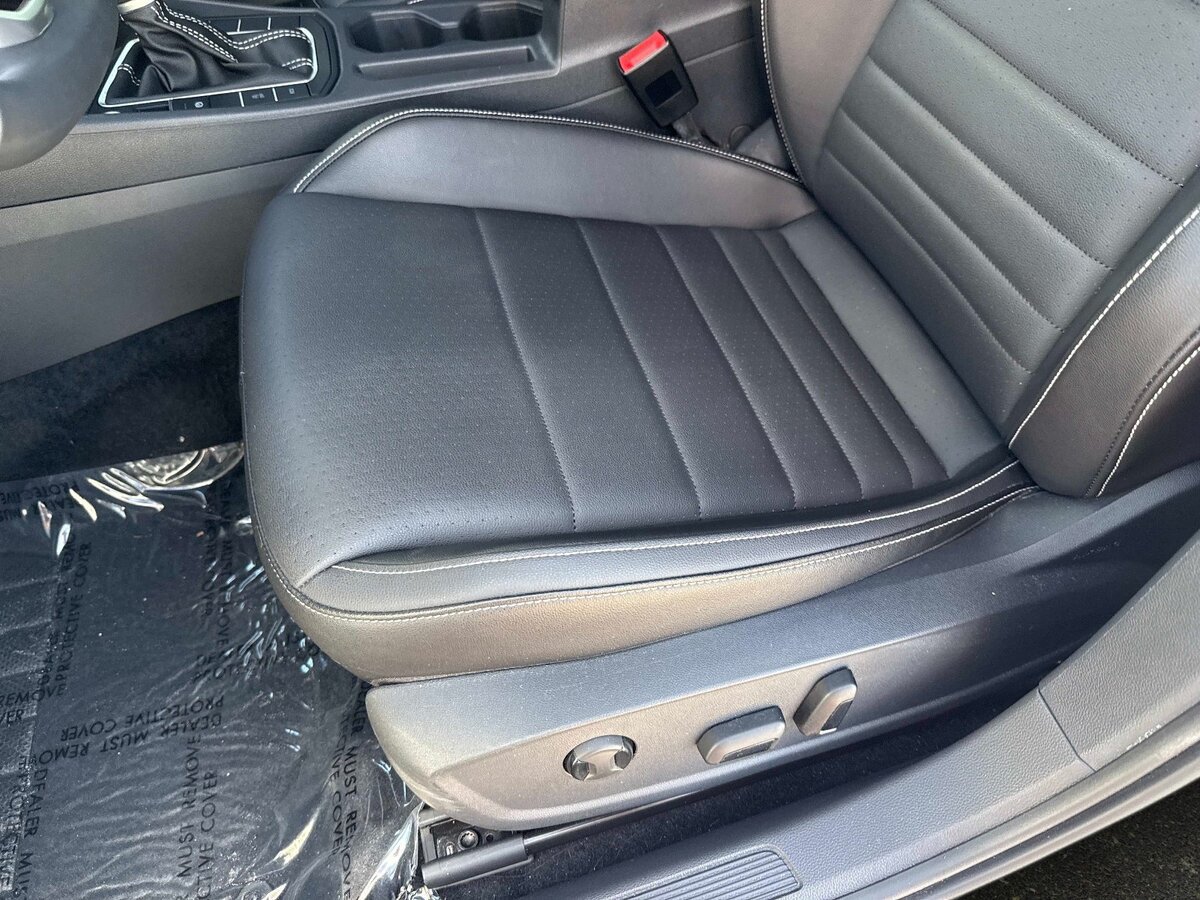 Used 2022 Volkswagen Jetta SE FWD image 19