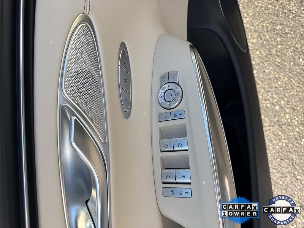 Used 2025 Genesis GV70 2.5T w/ Select Package image 15