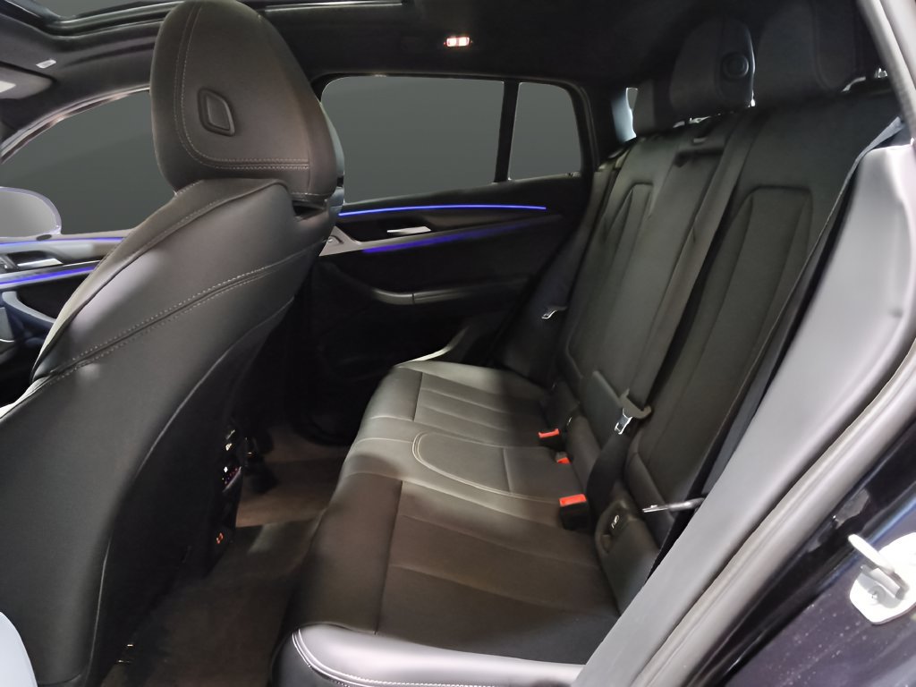 Used 2022 BMW X4 xDrive30i AWD/4WD image 45