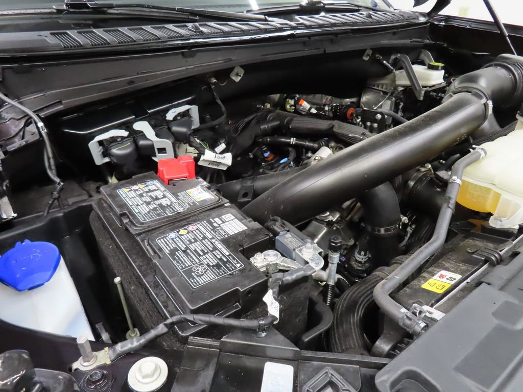 Used 2025 Ford Expedition Active image 32