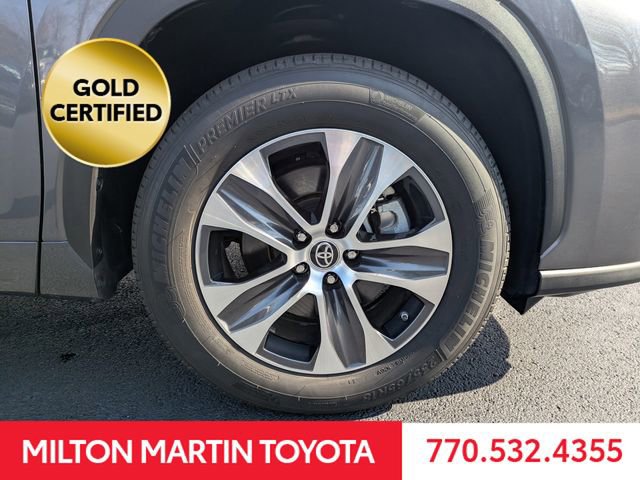 Used 2023 Toyota Highlander XLE image 11