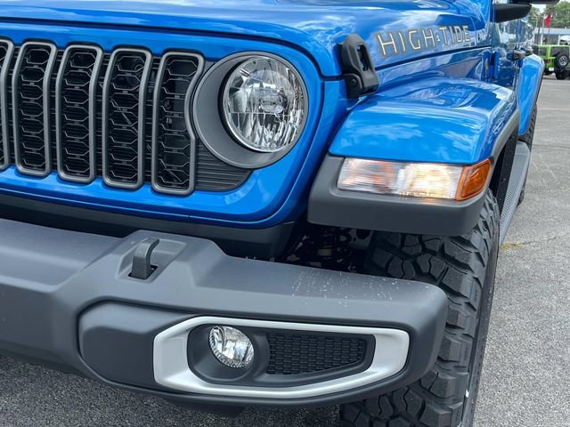 Used 2025 Jeep Gladiator Sport AWD/4WD image 35