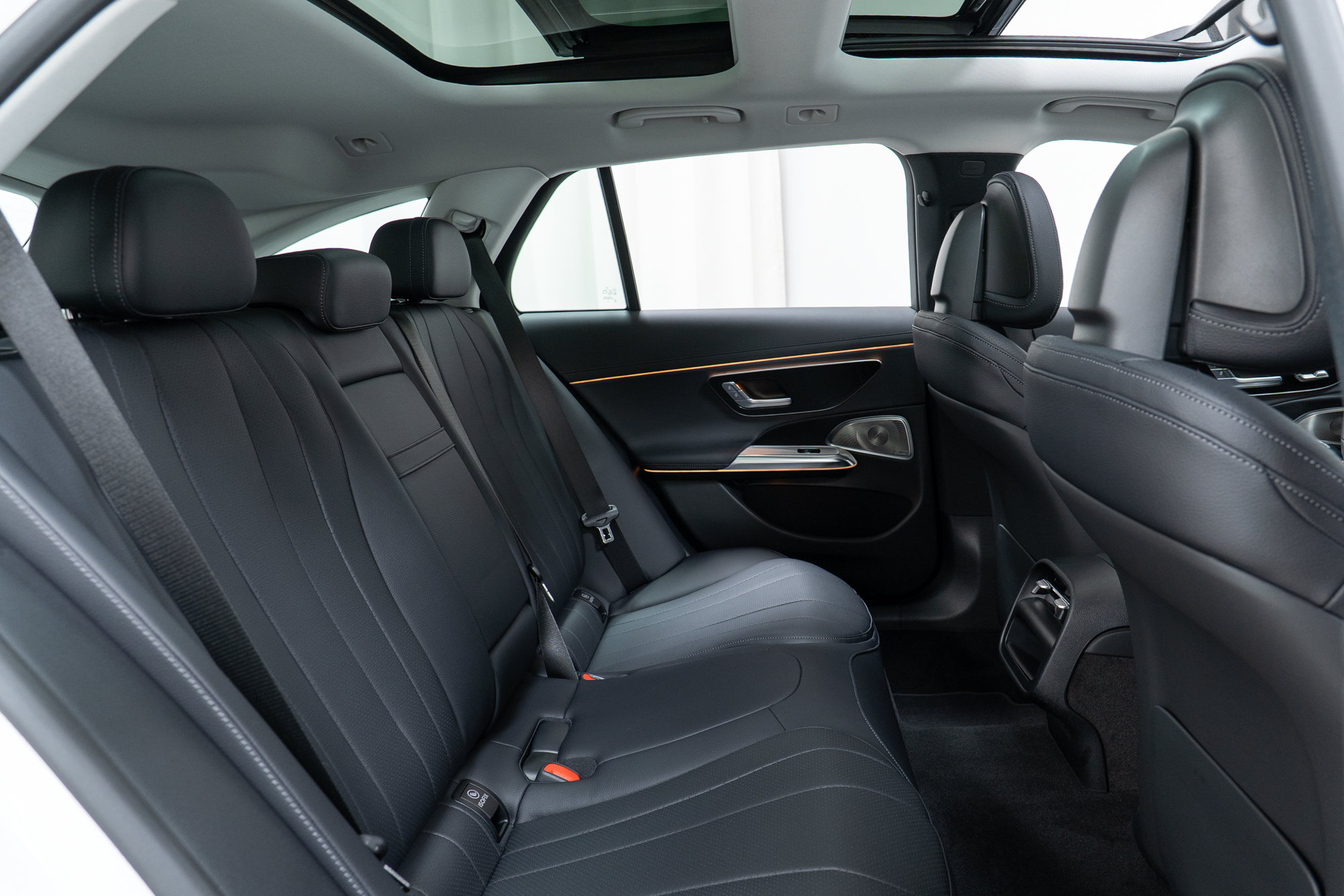 Used 2025 Mercedes-Benz E 450 4MATIC All-Terrain Wagon w/ Multicontour Seating Package image 28