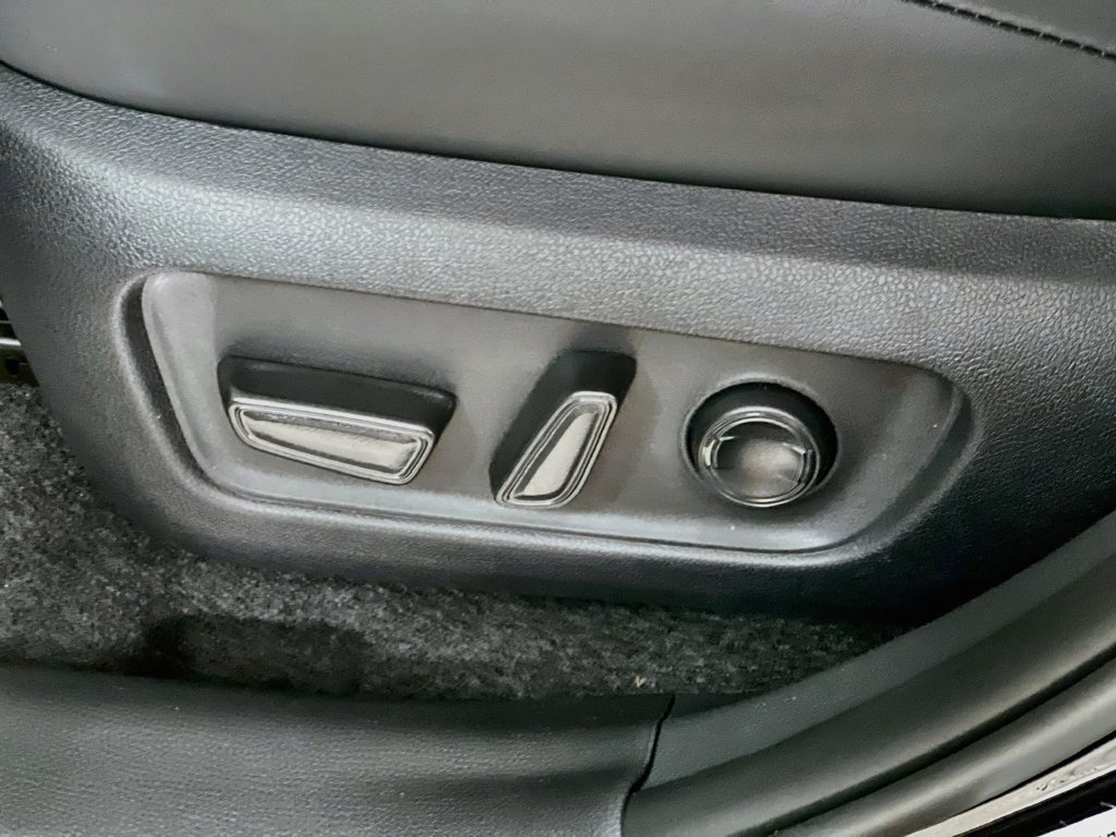 New 2026 Toyota RAV4 XSE AWD/4WD image 13