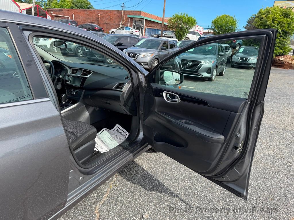 Used 2019 Nissan Sentra SV w/ Special Edition Package FWD image 12