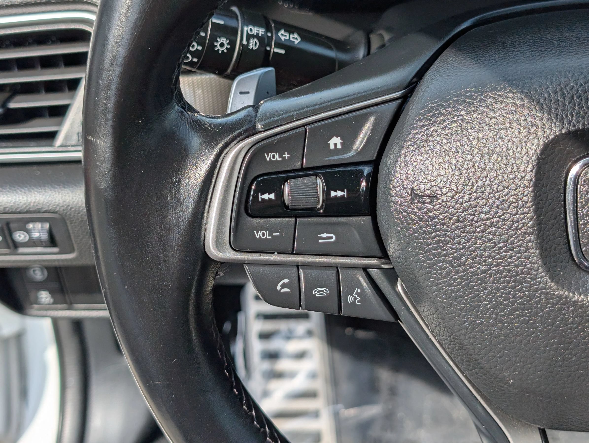 Used 2018 Honda Accord Sport image 22