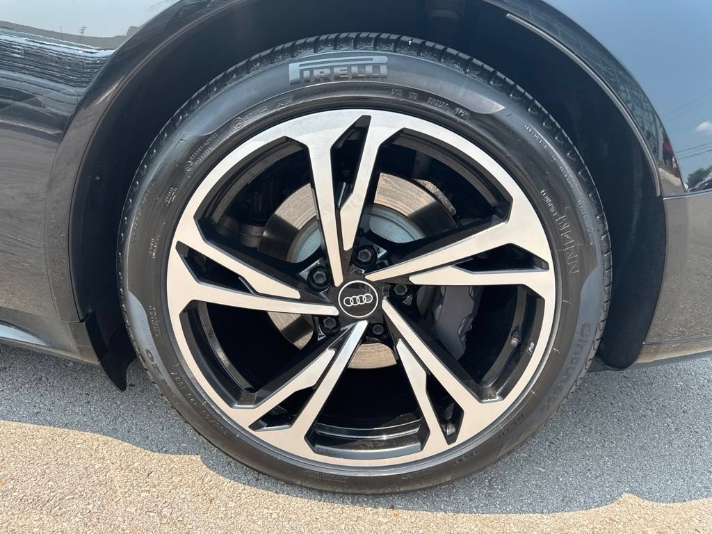 Used 2022 Audi e-tron GT Premium Plus w/ Performance Package AWD/4WD image 26
