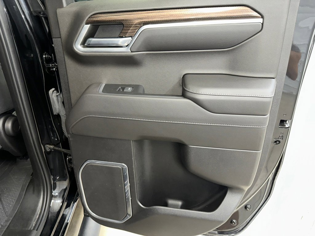 Certified 2022 Chevrolet Silverado 1500 RST w/ Redline Edition image 28