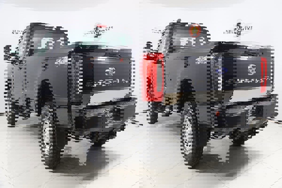 Used 2024 Ford F350 XL w/ Snow Plow/Camper Package image 4