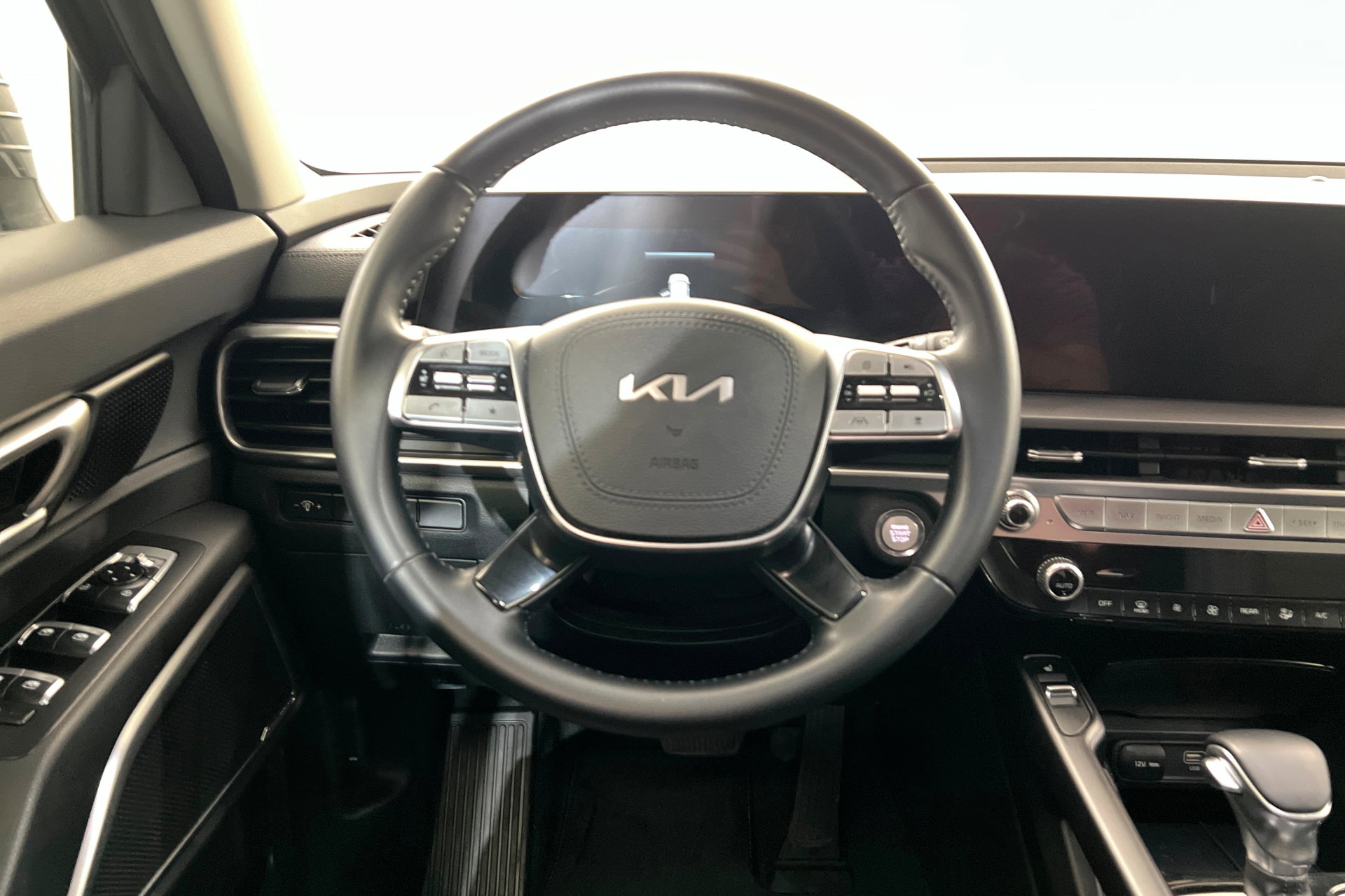 Used 2024 Kia Telluride S w/ S Sunroof Package image 12