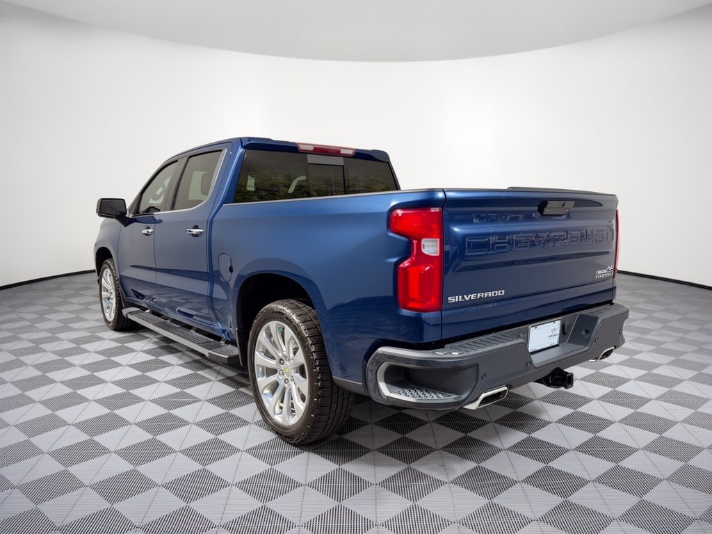 Used 2019 Chevrolet Silverado 1500 High Country w/ Technology Package AWD/4WD image 3