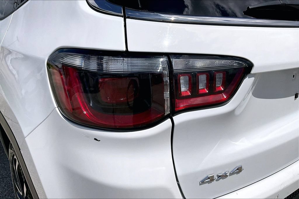 Used 2024 Jeep Compass Limited AWD/4WD image 20