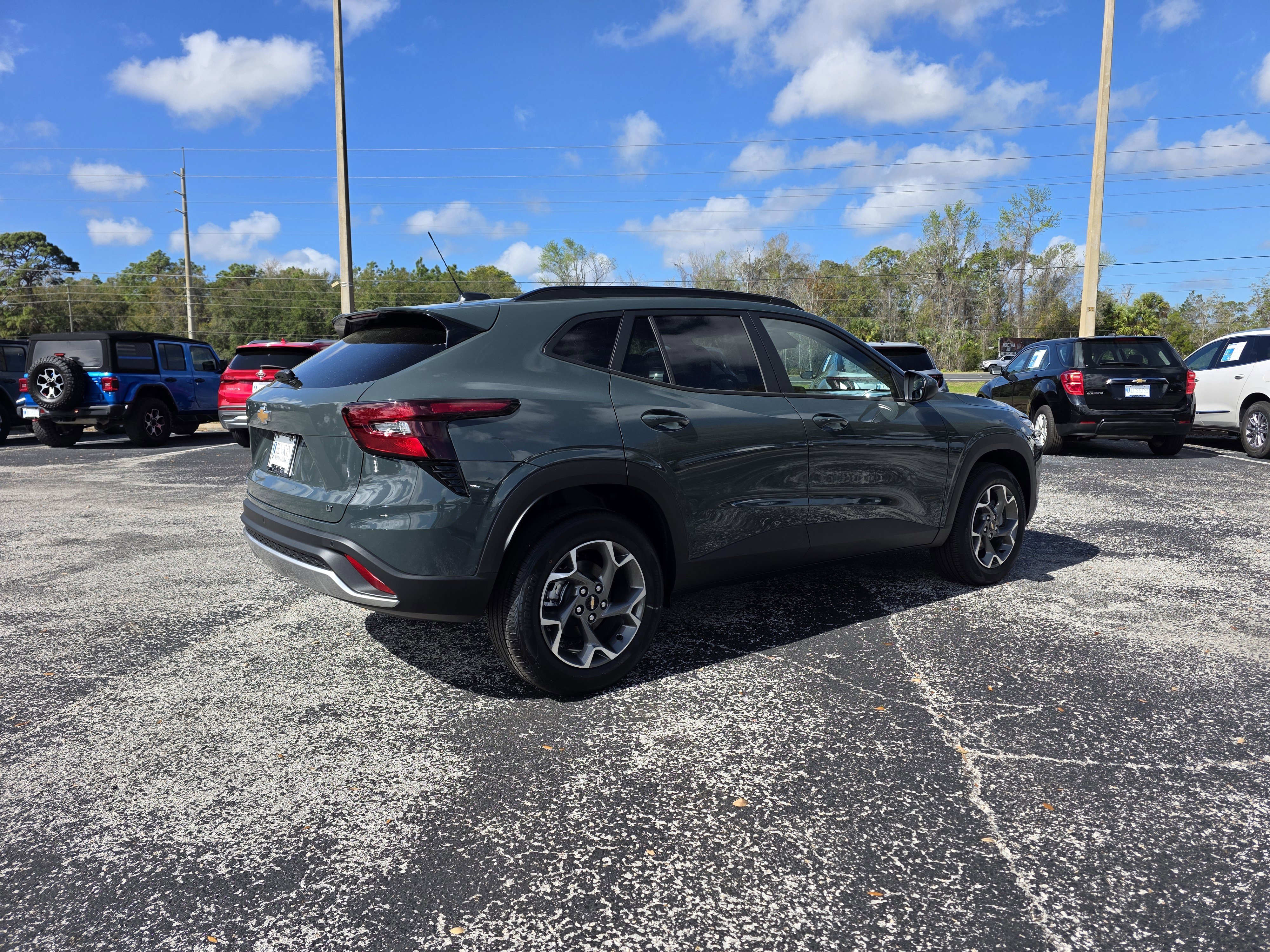 New 2026 Chevrolet Trax LT w/ Driver Confidence Package image 8