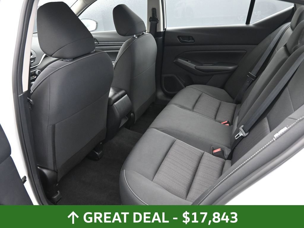 Used 2024 Nissan Altima 2.5 S FWD image 18