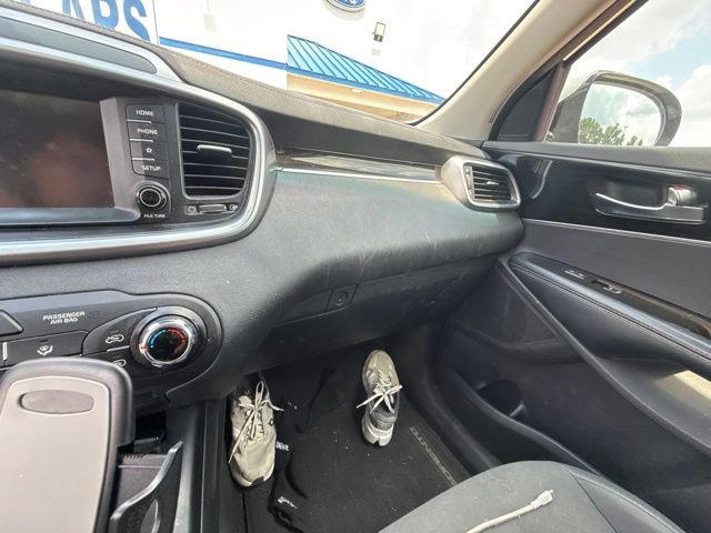 Used 2019 Kia Sorento L FWD image 54