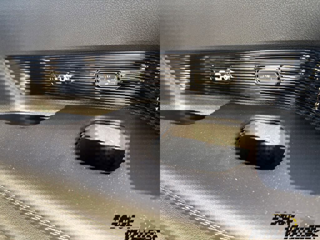 New 2024 Jeep Grand Wagoneer Series I w/ Convenience Group III image 30