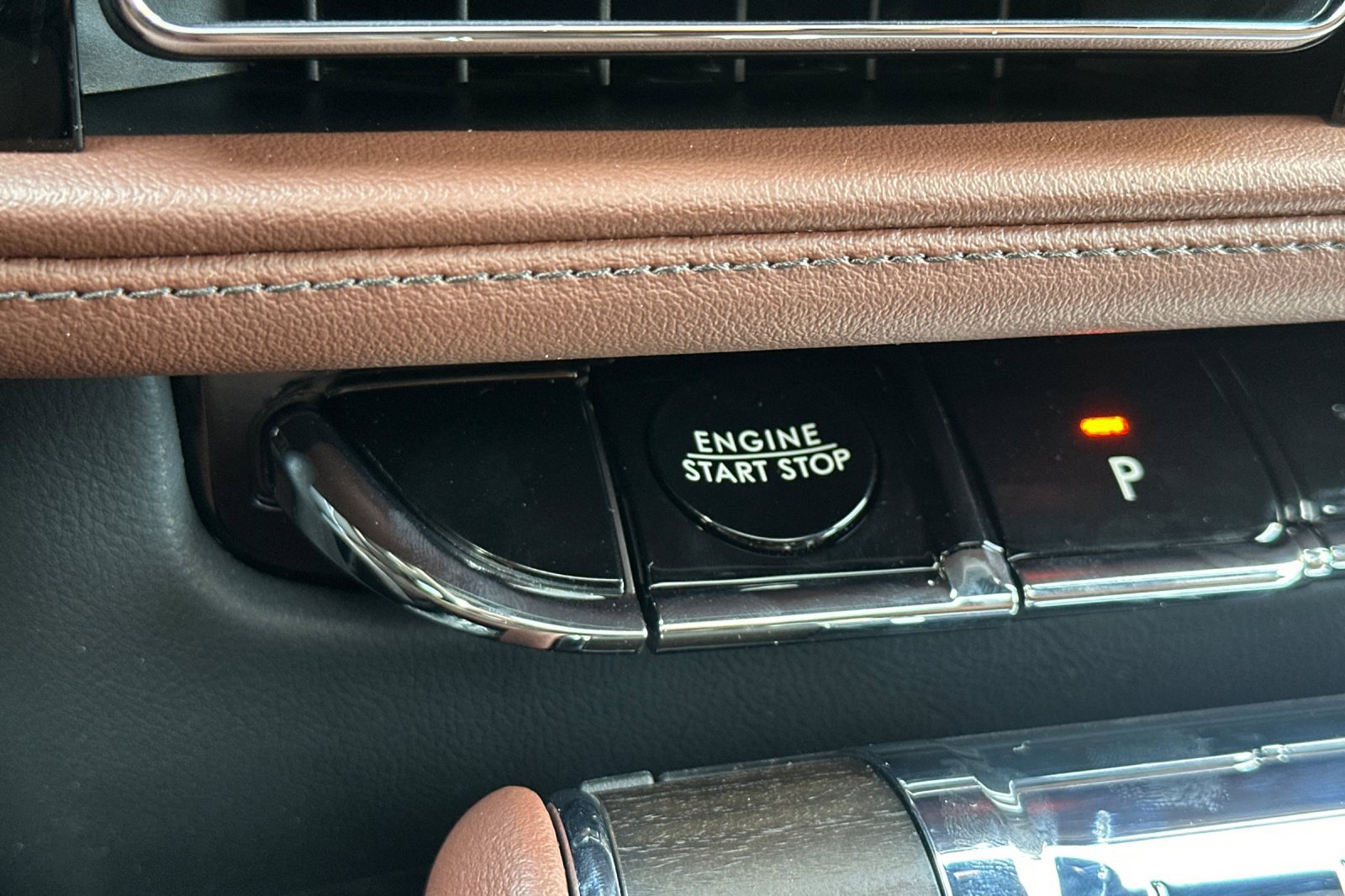 New 2026 Lincoln Aviator Reserve w/ Luxury Package image 21