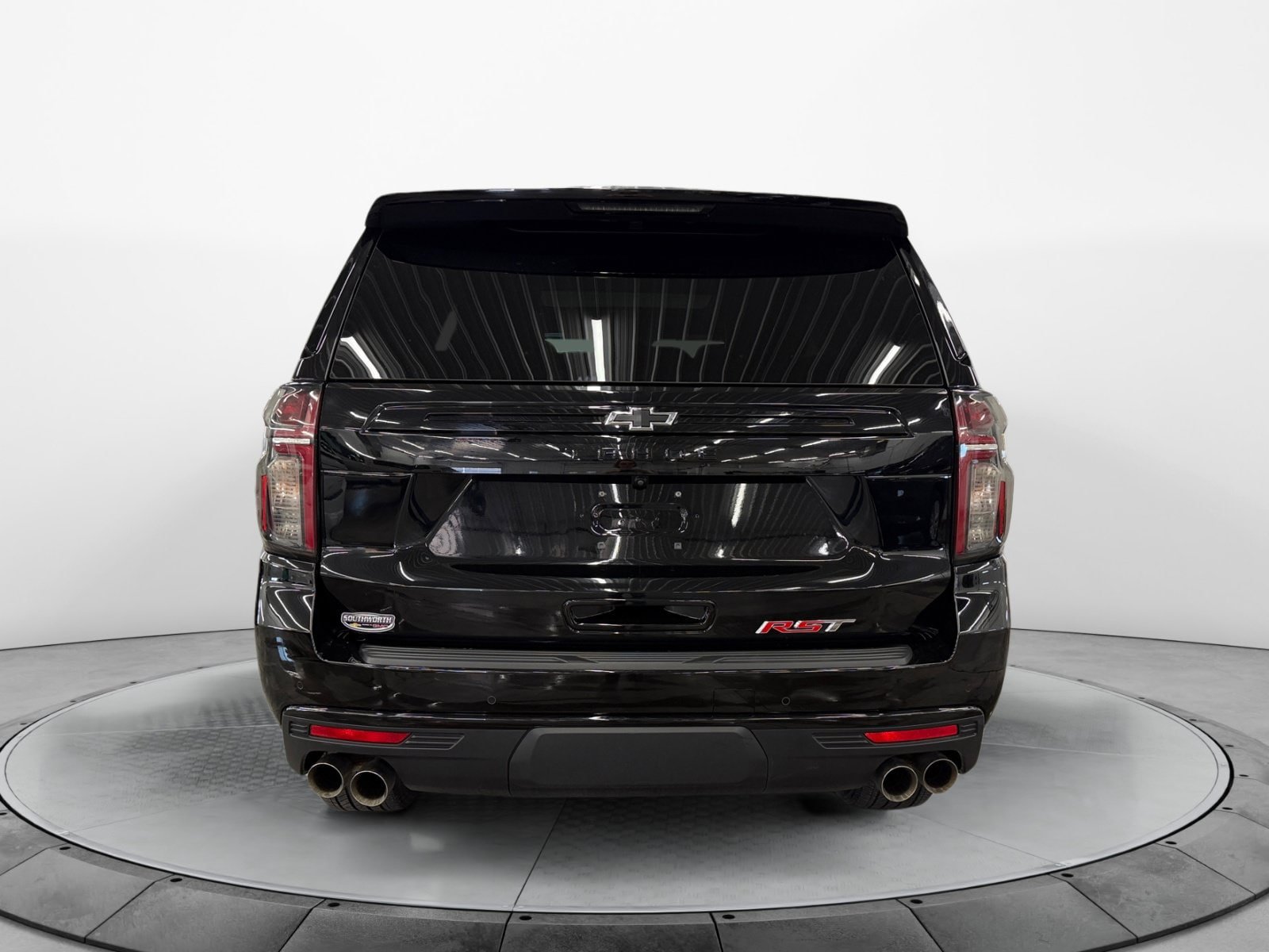 Used 2024 Chevrolet Tahoe RST w/ Sport Performance Package AWD/4WD image 6