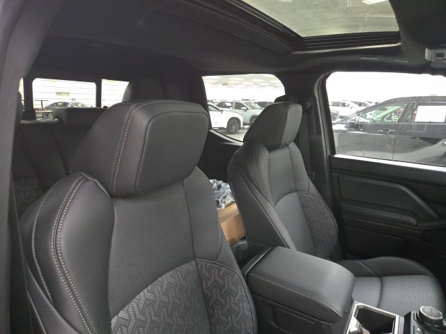 New 2026 Toyota Tacoma Limited AWD/4WD image 11