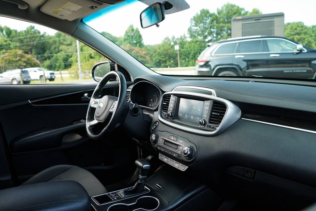 Used 2020 Kia Sorento S AWD/4WD image 14