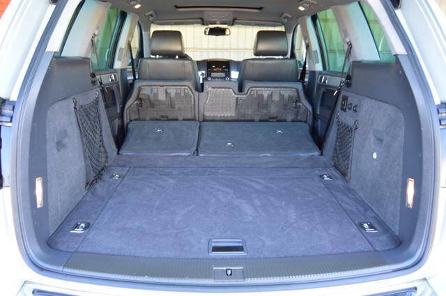 Used 2009 Volkswagen Touareg VR6 image 36