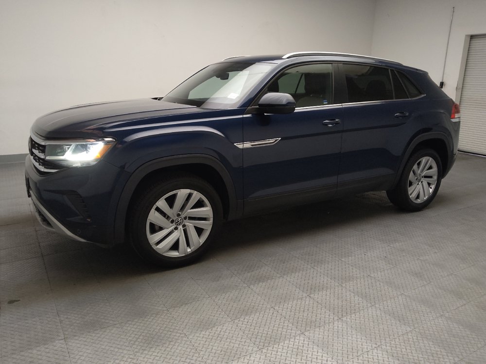 Used 2022 Volkswagen Atlas Cross Sport SE FWD image 2