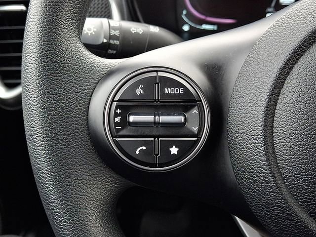 Certified 2023 Kia Soul LX w/ LX Technology Package image 20