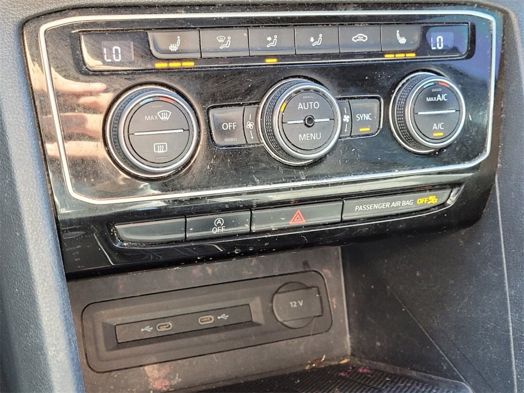 Used 2023 Volkswagen Atlas Cross Sport SEL image 19