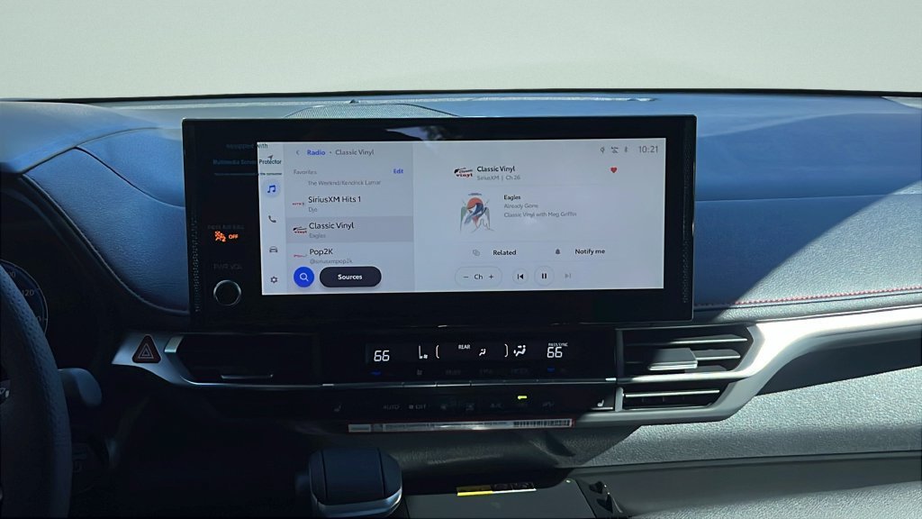 New 2026 Toyota Sienna XSE FWD image 13