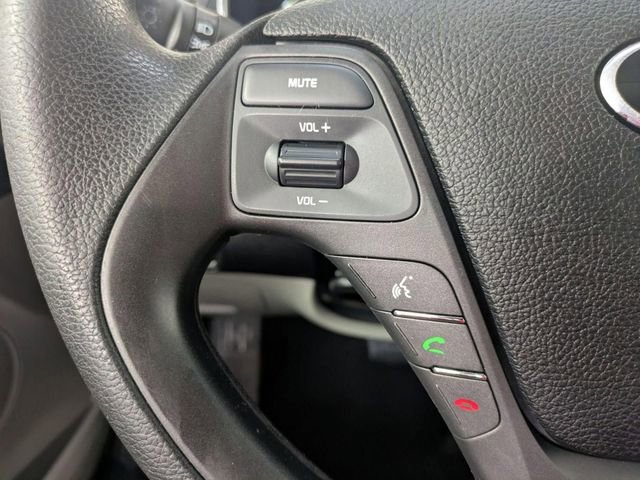 Used 2015 Kia Forte LX image 17