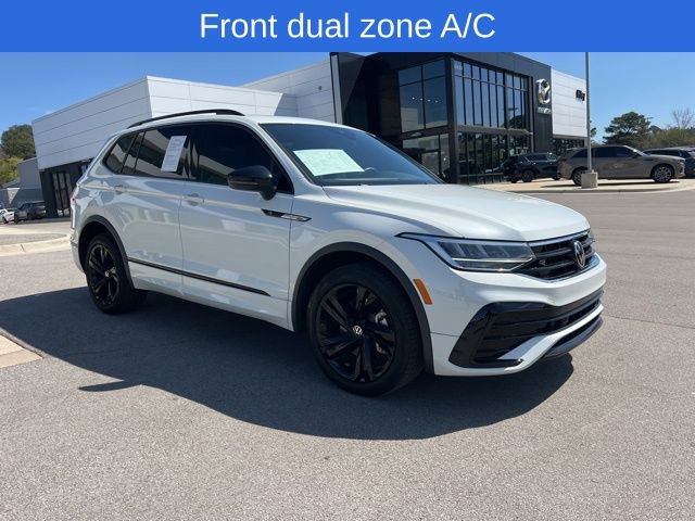 Certified 2023 Volkswagen Tiguan SE R-Line image 3