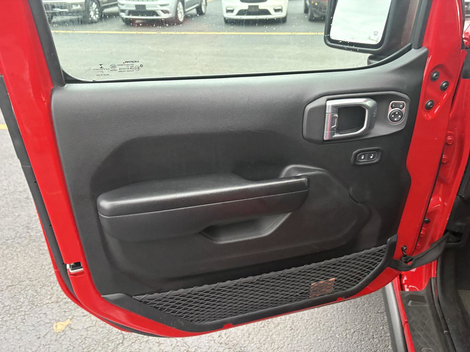 Used 2021 Jeep Wrangler Sport w/ Technology Group image 3