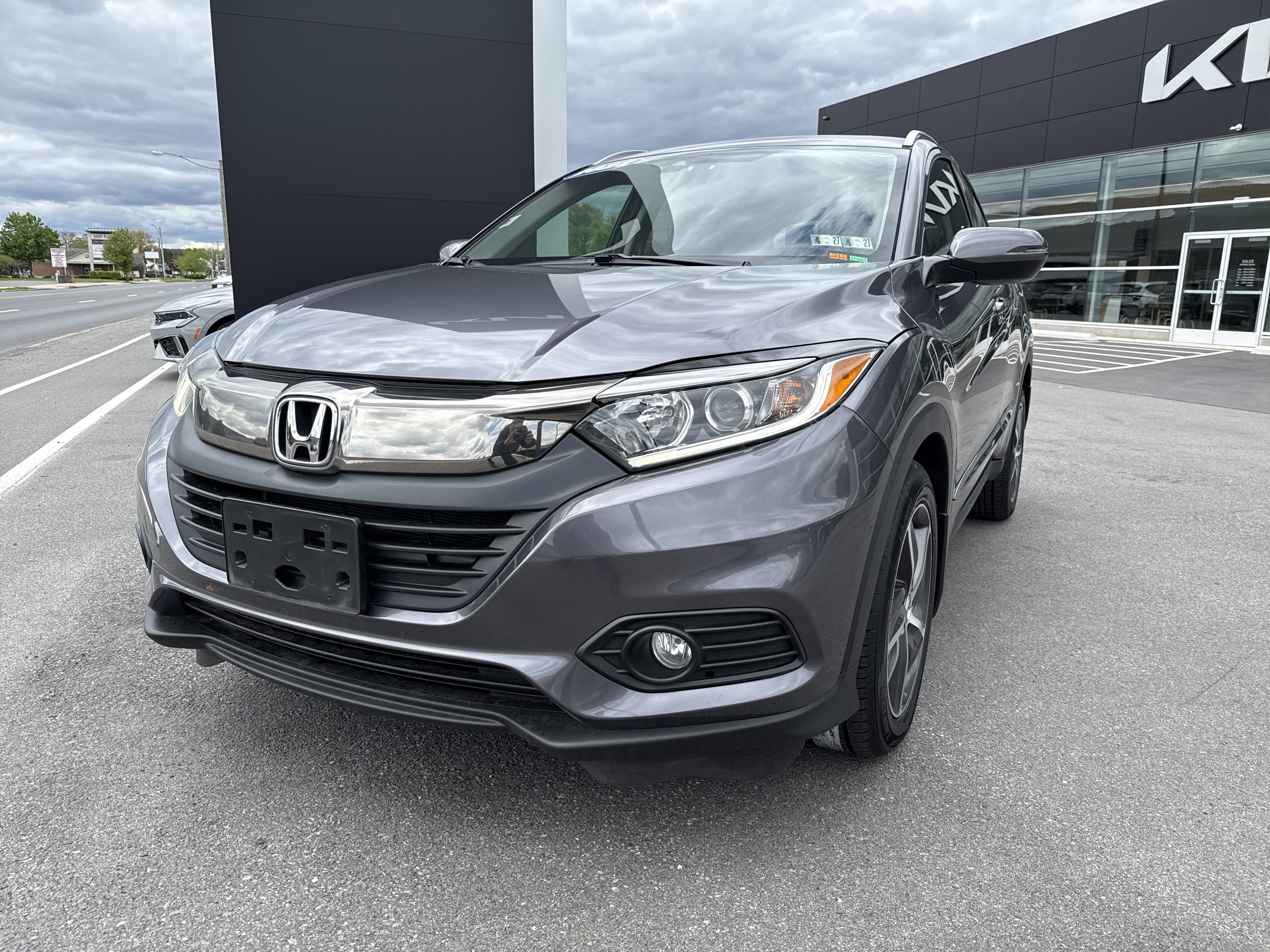 Used 2022 Honda HR-V EX image 8