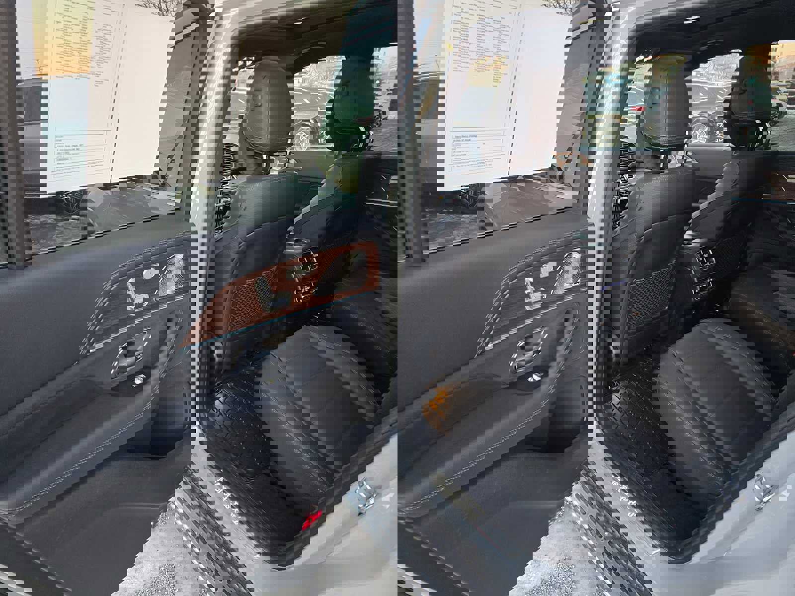 Used 2025 Mercedes-Benz GLS 580 4MATIC image 15