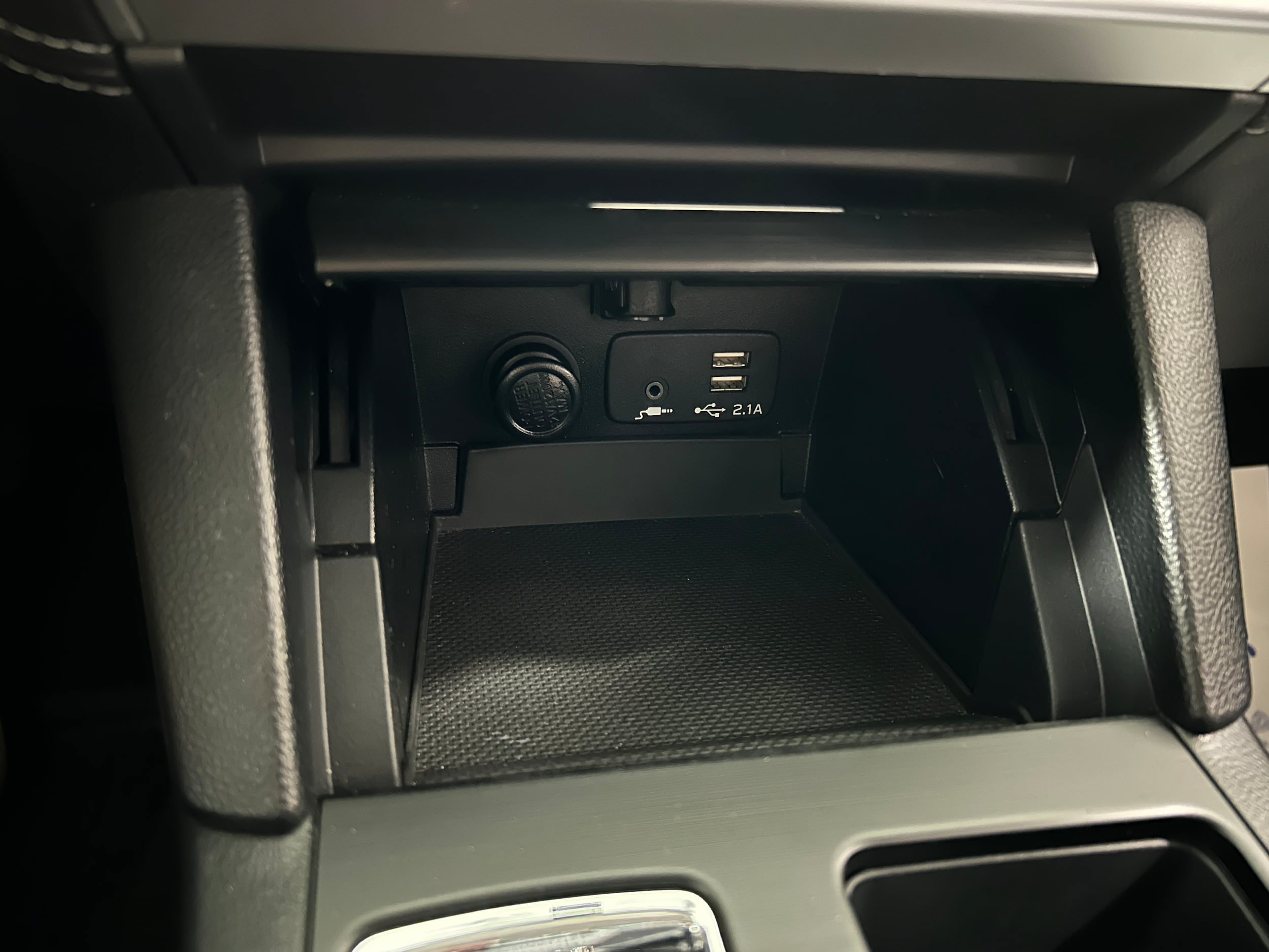 Used 2019 Subaru Outback 3.6R Limited AWD/4WD image 10