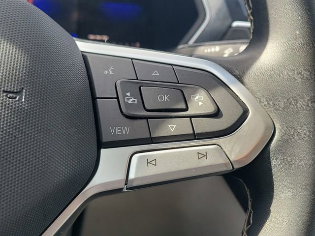 Used 2022 Volkswagen Tiguan SE image 25