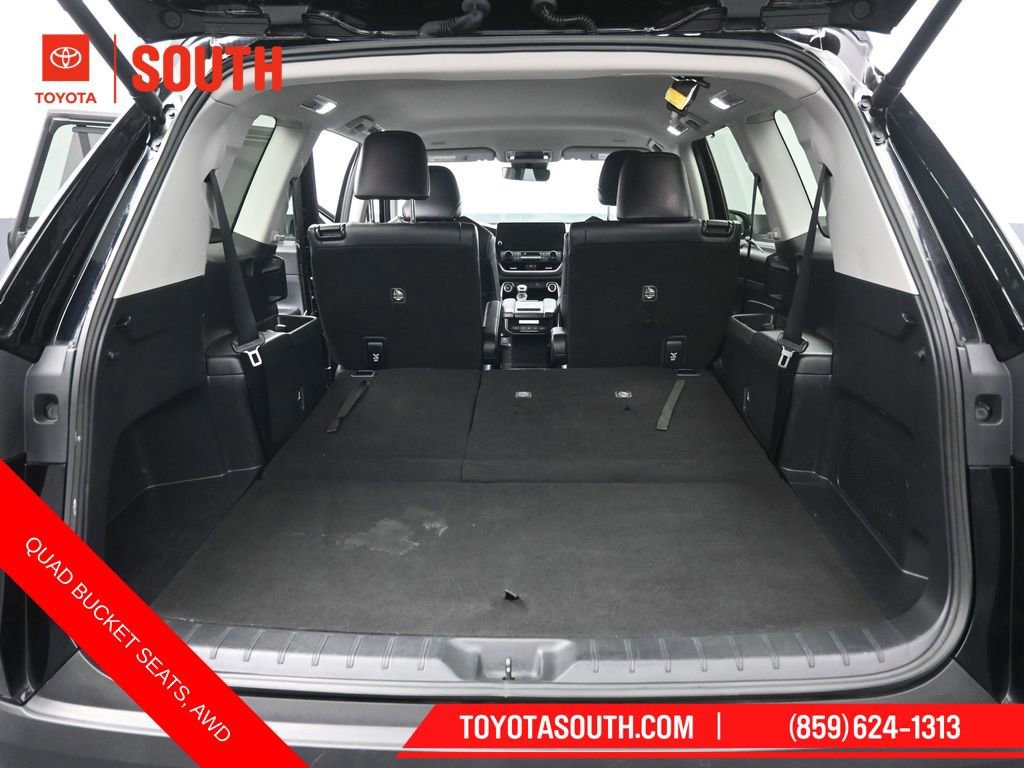 Used 2025 Toyota Grand Highlander AWD image 33
