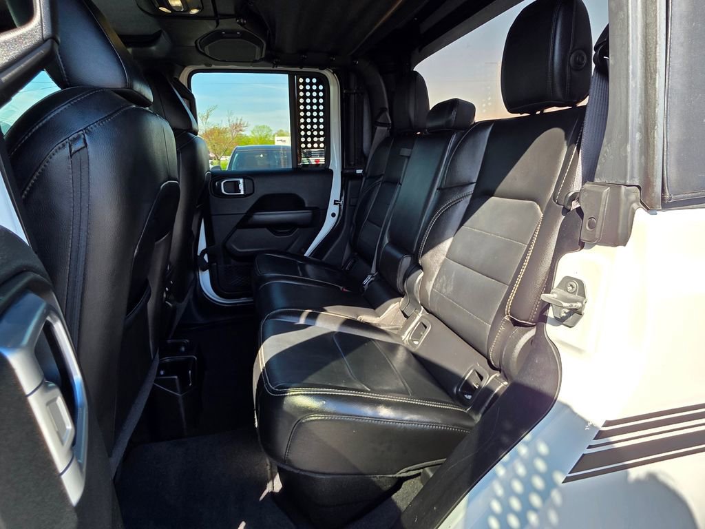Used 2020 Jeep Gladiator Overland AWD/4WD image 32