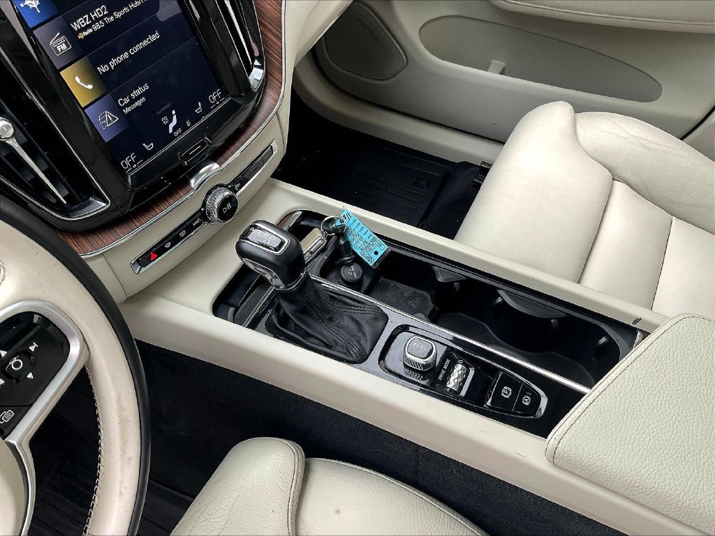 Used 2019 Volvo XC60 T6 Inscription w/ Protection Package AWD/4WD image 17