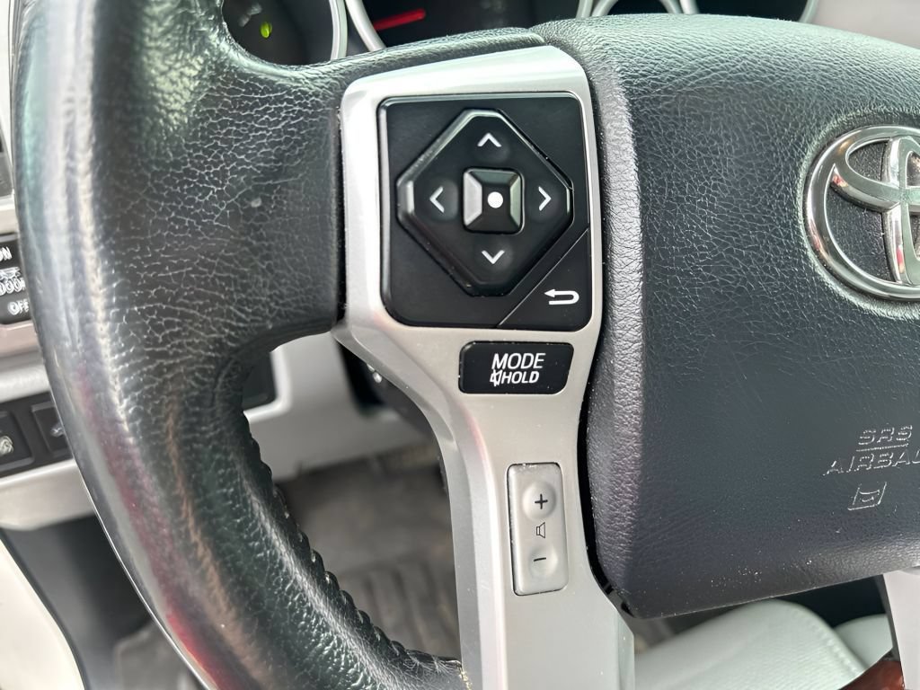 Used 2016 Toyota Sequoia Platinum AWD/4WD image 25