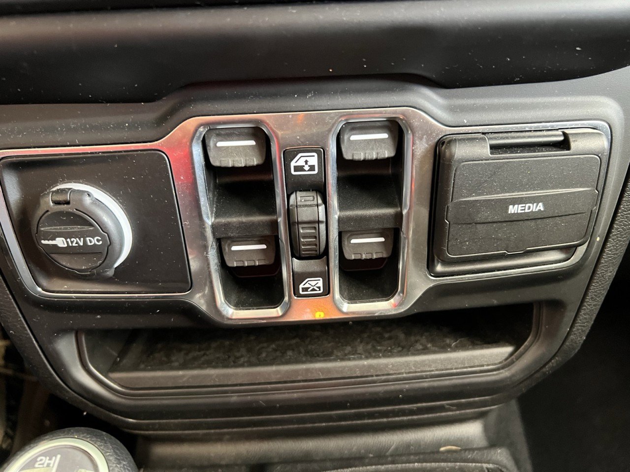 Used 2021 Jeep Wrangler Unlimited Sport image 25