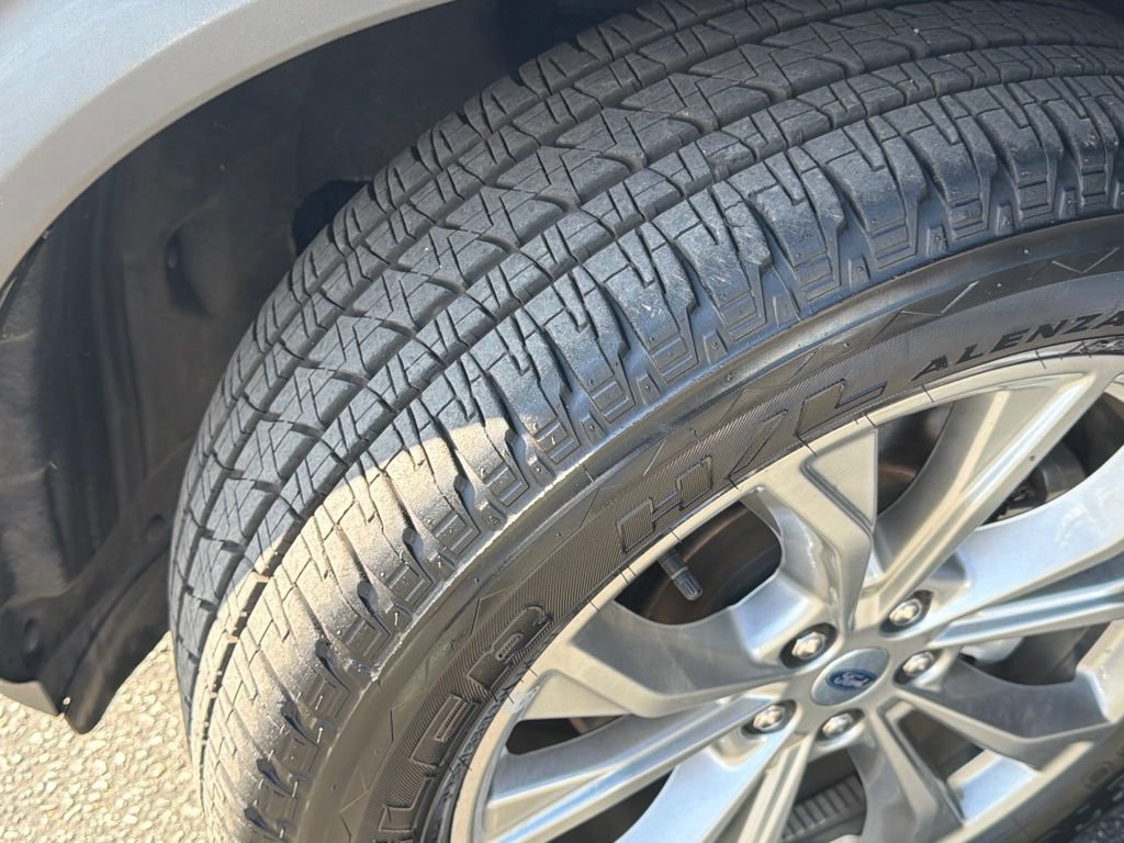 Certified 2023 Ford Explorer Limited RWD image 21