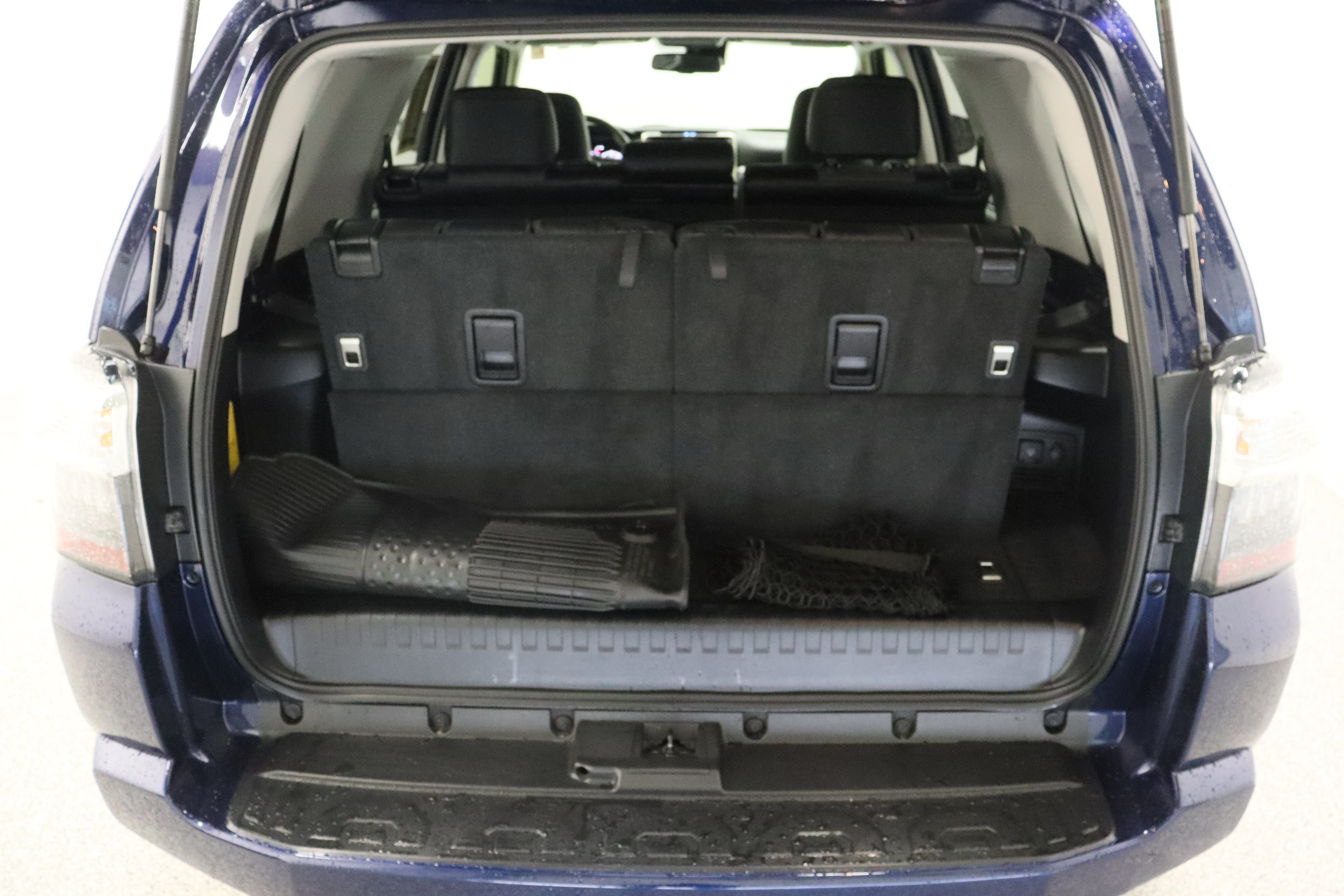 Used 2022 Toyota 4Runner SR5 Premium w/ Moonroof Package RWD image 35