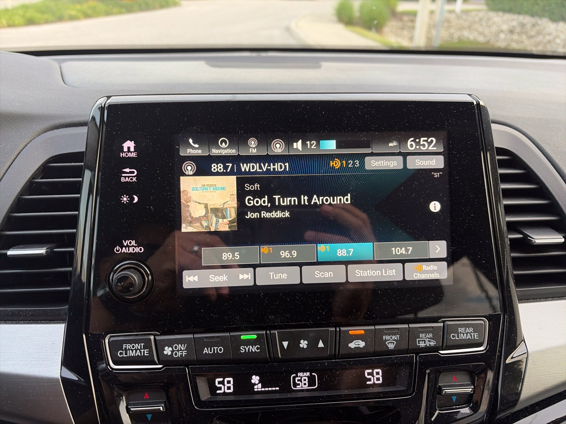 Used 2024 Honda Odyssey Touring image 30
