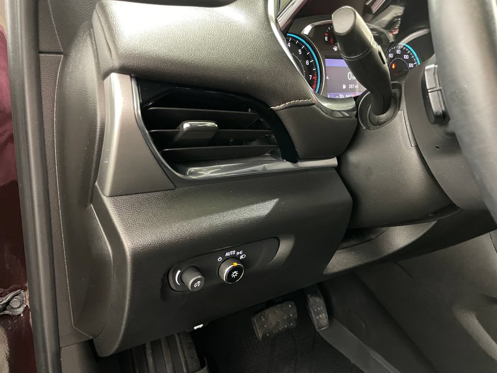 Certified 2023 Chevrolet Traverse LT w/ LPO, Floor Liner Package AWD/4WD image 27