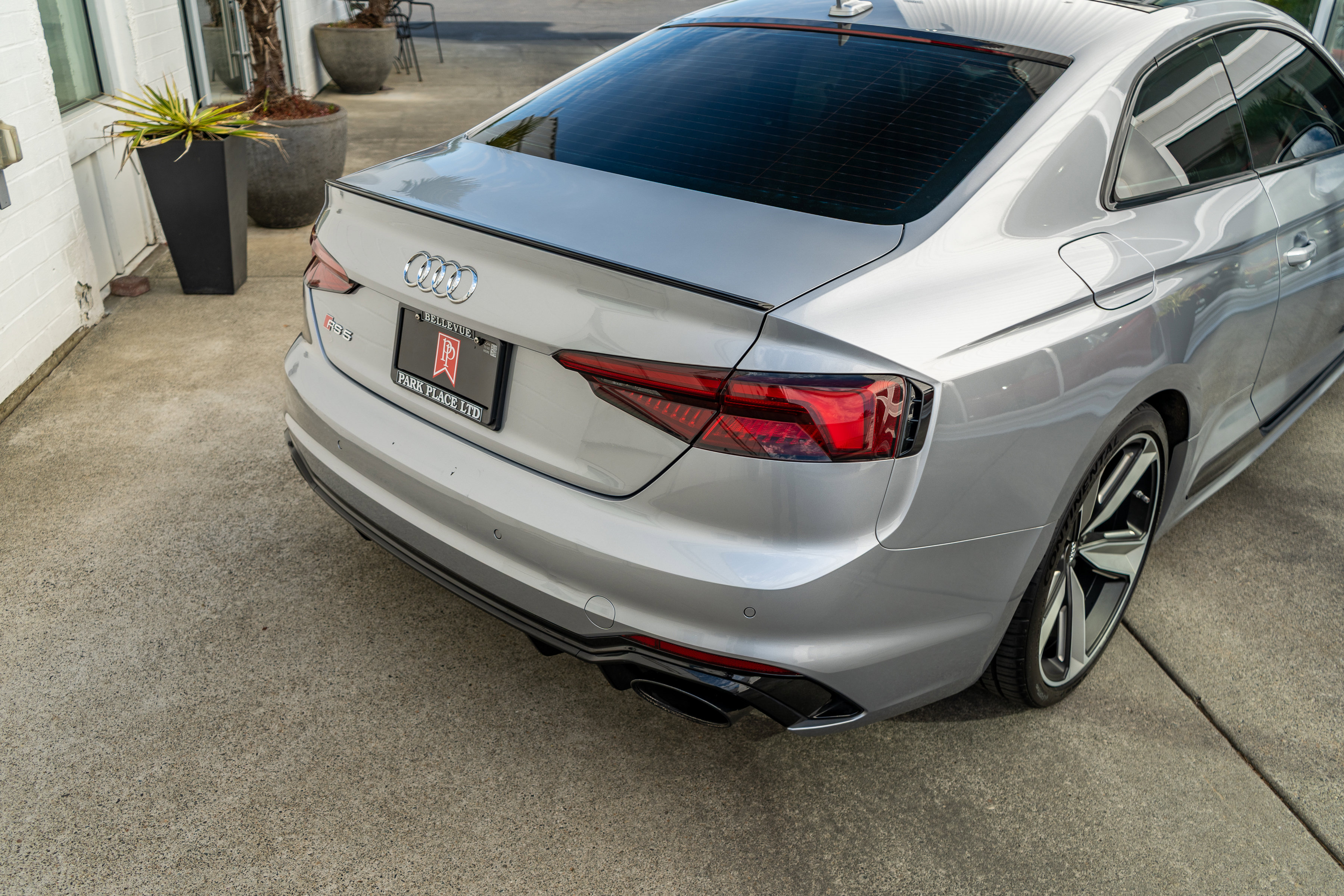 Used 2018 Audi RS 5 w/ Dynamic Plus Package AWD/4WD image 6